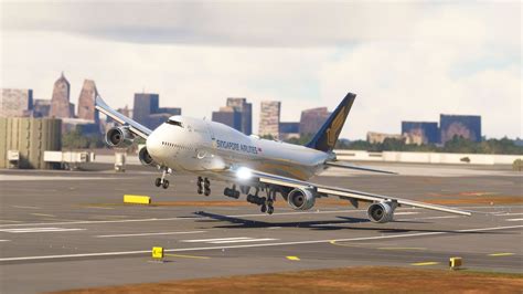 Scary Giant Plane Landing Singapore Airlines Boeing At Newark