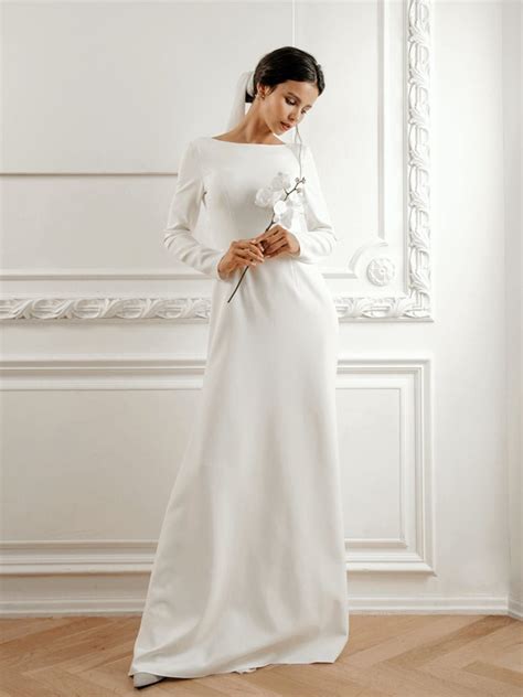 20 Simple Minimalist Wedding Dresses Southbound Bride