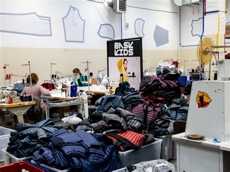 Купить высокотехнологичные пуховики BASK в Trolls