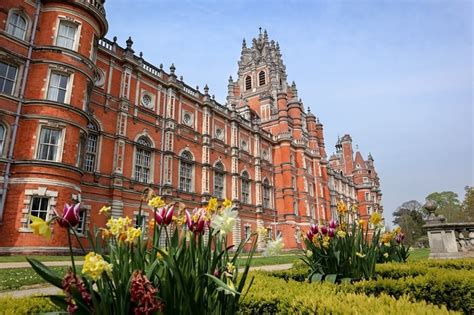 Royal Holloway University Of London Uk Courses Fees Eligibility