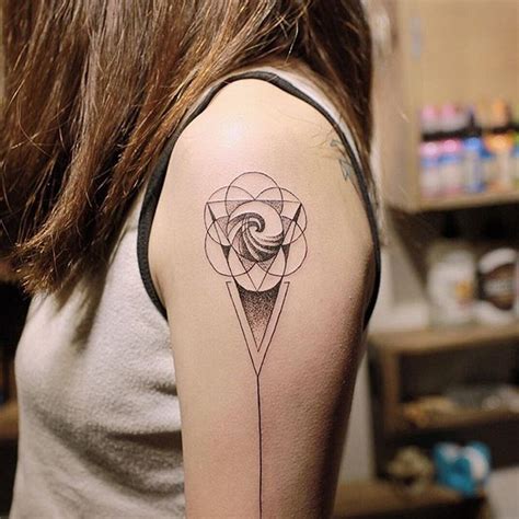 33 tatuagens para quem é do signo de aquário Desenhos de sagitário