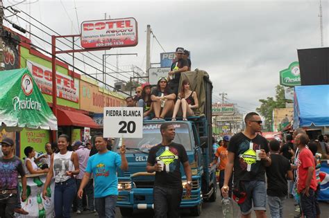 RESPLANDOR DO Culmina Carnaval Bonao 2015