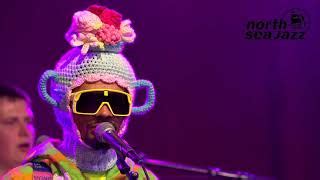 MonoNeon Live At North Sea Jazz 2023 Hot Cheetos Slippin On A Banana Peel Accordi