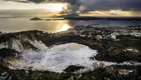 Napoli Lieve Scossa Di Terremoto Nei Campi Flegrei La Repubblica