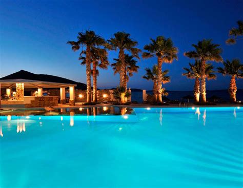 Five of the Best Luxury Resorts in Greece - LuxeInACity