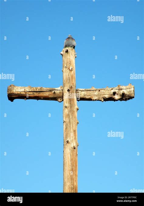 Dove With Cross Symbol Hi Res Stock Photography And Images Alamy