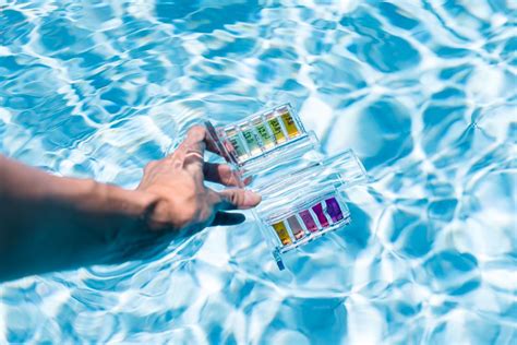 Comment utiliser un kit de test pour piscine pour vérifier la qualité