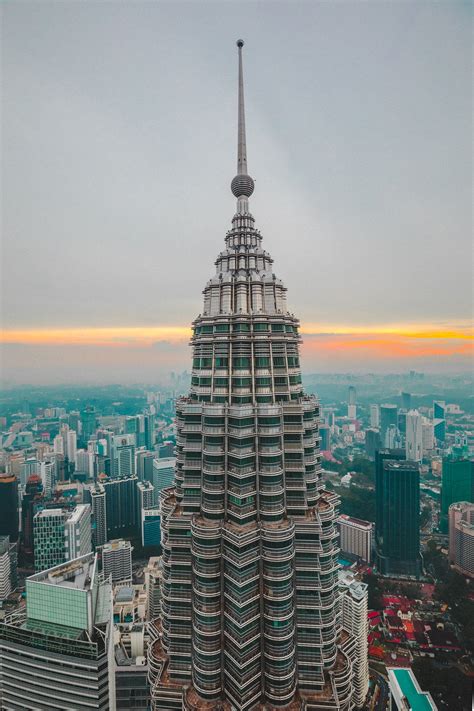 Petronas Twin Towers | Andy Troy Photo & Video