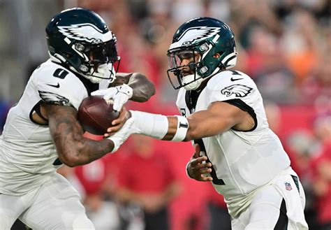 Several Eagles Players Played Through Illness Against Bucs