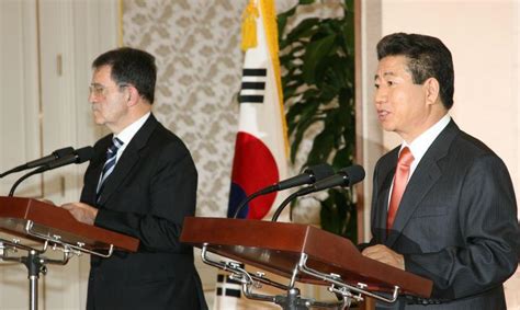 노무현사료관 한ㆍ이탈리아 정상회담 후 가진 공동기자회견에서 말씀하는 노무현 대통령