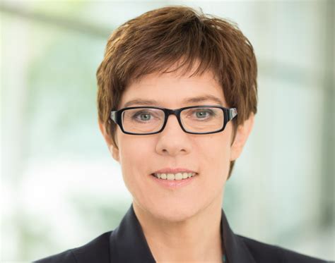 Ministerpräsidentin Annegret Kramp Karrenbauer begrüßt Verbot von