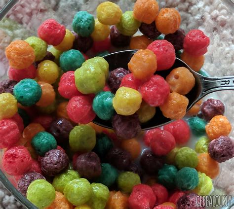 Review: Classic Trix Cereal (with 6 colors again!)