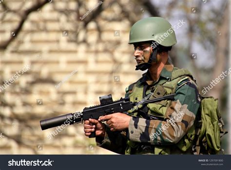 386 Indian army training 图片、库存照片和矢量图 | Shutterstock