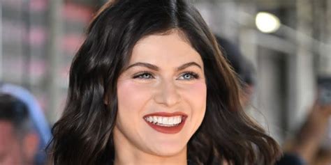 Alexandra Daddario Is Glowing In A Nude No Makeup Instagram Selfie