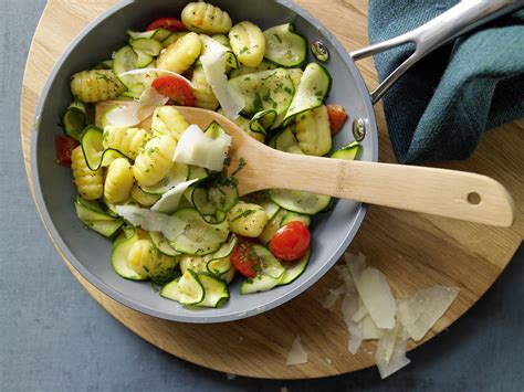 Gnocchi Zucchini Pfanne Rezept Eat Smarter