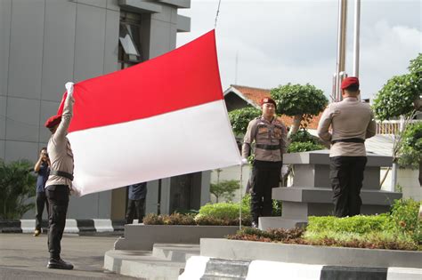 Hari Kesadaran Nasional Kapolres Metro Jakarta Barat Tekankan