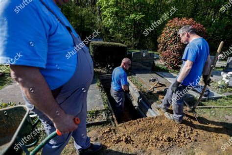 Gravedigger Digging Grave Deceased Before Burial Editorial Stock Photo - Stock Image | Shutterstock