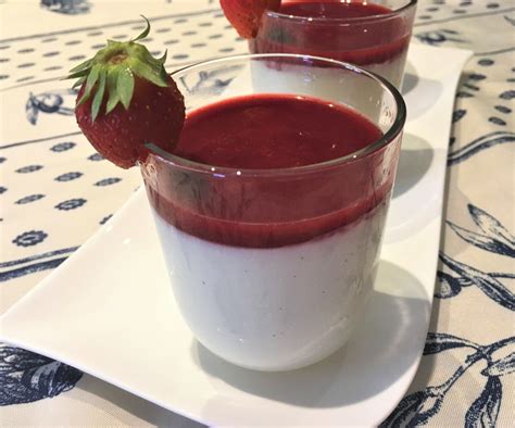 Panna Cotta Au Lait De Coco Et Aux Framboises Les Papilles De Karen