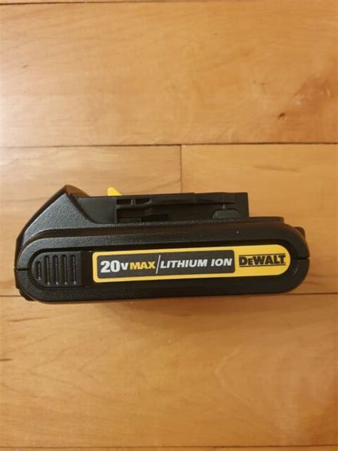 Dewalt Dcb V Max Ah Lithium Ion Battery For Sale Online Ebay