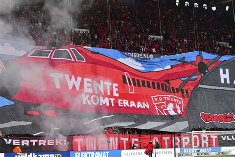 FC Twente Fans Stonden Doodsangsten Uit Soccernews Nl