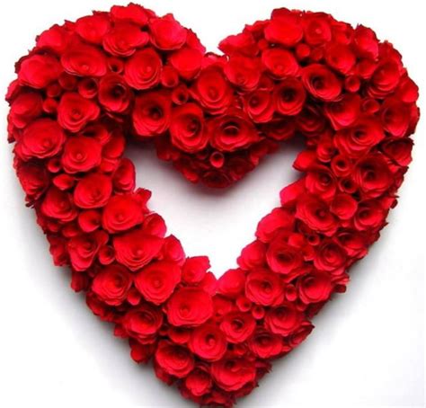 Heart shape arrangement with 100 Red Roses – Petals Flowers Gallery