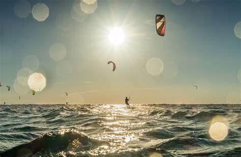 Kitesurfing in Camber Sands: The UK's Favourite Watersport - Beside The ...