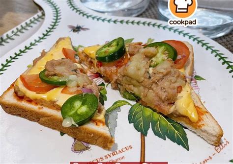 Resipi Pizza Roti Bakar Tuna Oleh Mahadiah Cookpad