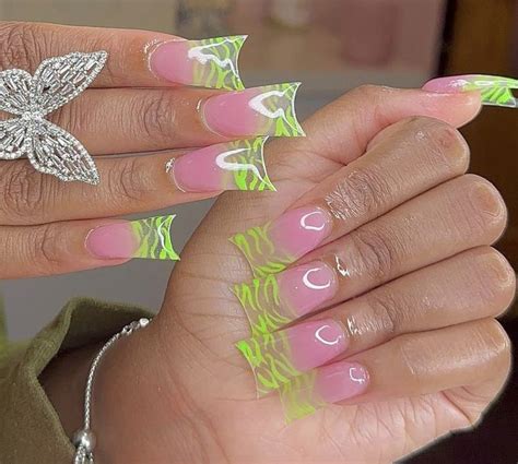 Pin By Tamyia On Fresh Set Acrylic Nails Stylish Nails Acrylic