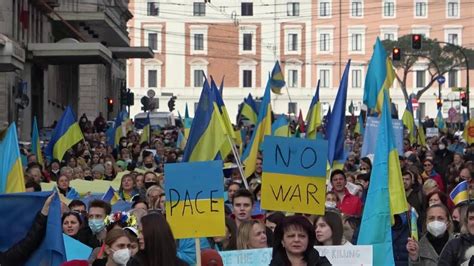 Roma Gli Ucraini In Piazza Ci Aspettavamo Di Pi Dai Paesi Amici