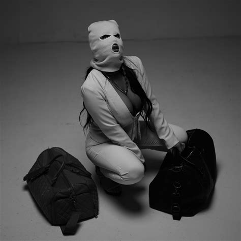 Sofi Vega (@sofivegalv) • Instagram photos and videos