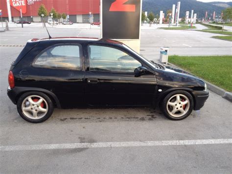 Opel Corsa GSI 1 6 I 16V 1997 God