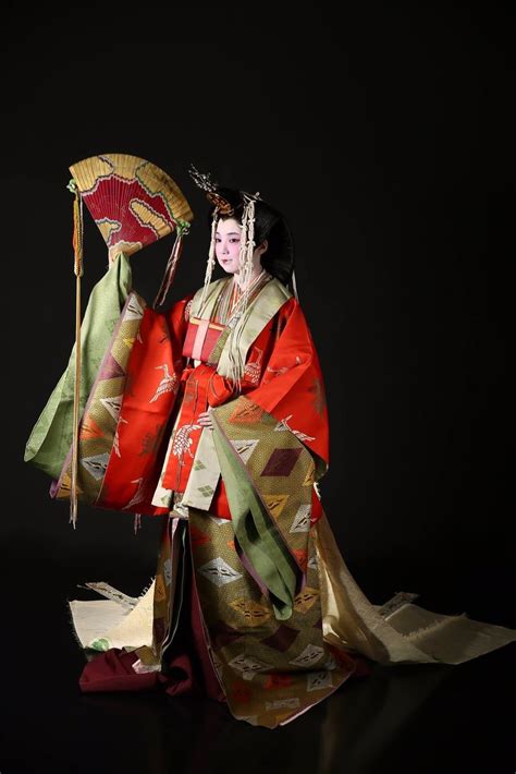 Heian Junihitoe 平安时代的十二单 Japan Heian era costume Junihitoe