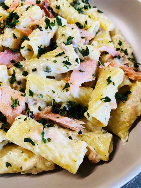 Salmon Pasta With Pesto Cream Sauce Cooks Well With Others