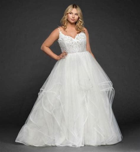 30 Best Wedding Dresses For Plus Size Brides Yourtango