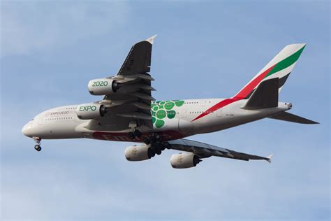 エミレーツ航空 Airbus A380 A6 Eew ロンドン・ヒースロー空港 航空フォト By Koenig117さん 撮影2019年