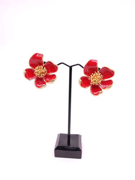 Oscar De La Renta Enamel Flower Earrings Catawiki