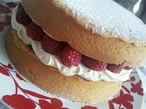 Victoria Sponge Cake Frosting Recipe Victoria Sponge Cake