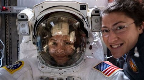 Dos Astronautas Mujeres En El Espacio La Hist Rica Caminata Espacial