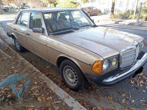 1985 Mercedes-Benz 300D | ID-124307