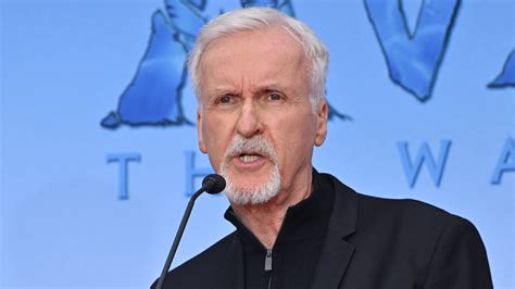 How James Cameron Completed A Record Breaking Submarine Dive In The