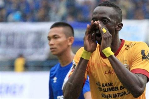 RD Makan Konate Perlu Adaptasi Dengan Posisi Barunya Bola Net