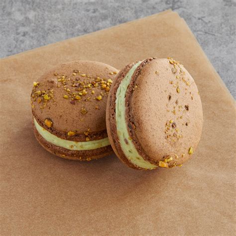 Macaron Centrale Vegan Hazelnut Pistachio Macaron Case