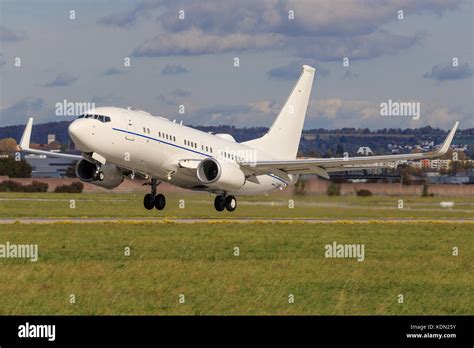 Boeing c40 hi-res stock photography and images - Alamy