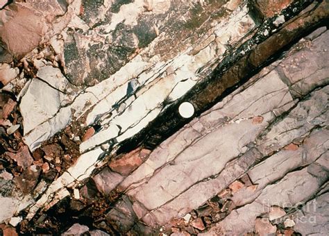 Kt Boundary Layer Of Clay And Iridium Photograph By Prof Walter