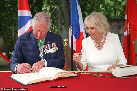 In Pictures Charles And Camilla Lay Wreath In Poignant Ve Day Tribute Duchess Of Cornwall