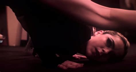 Kiernan Shipka Hot Ass Barnorama