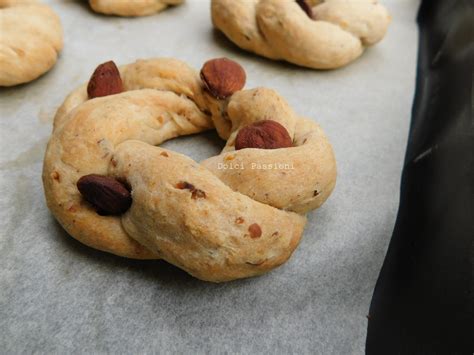 Taralli Nzogna Strutto E Pepe La Ricetta Napoletana Originale