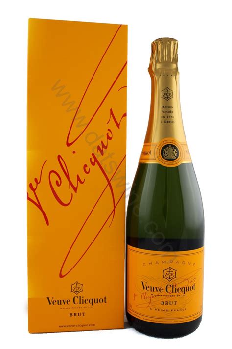 DAT S WINE 酒軒 Veuve Clicquot Brut Yellow Label VCP NV Gift Box