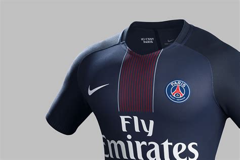 Le Nouveau Maillot à Domicile Du Psg Pour La Saison 20162017 Dévoilé