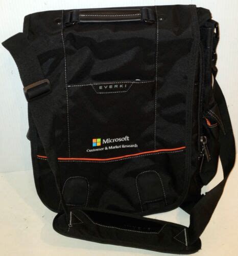 EVERKI MICROSOFT EKS620 Urbanite Laptop Vertical Messenger Bag Fits Up